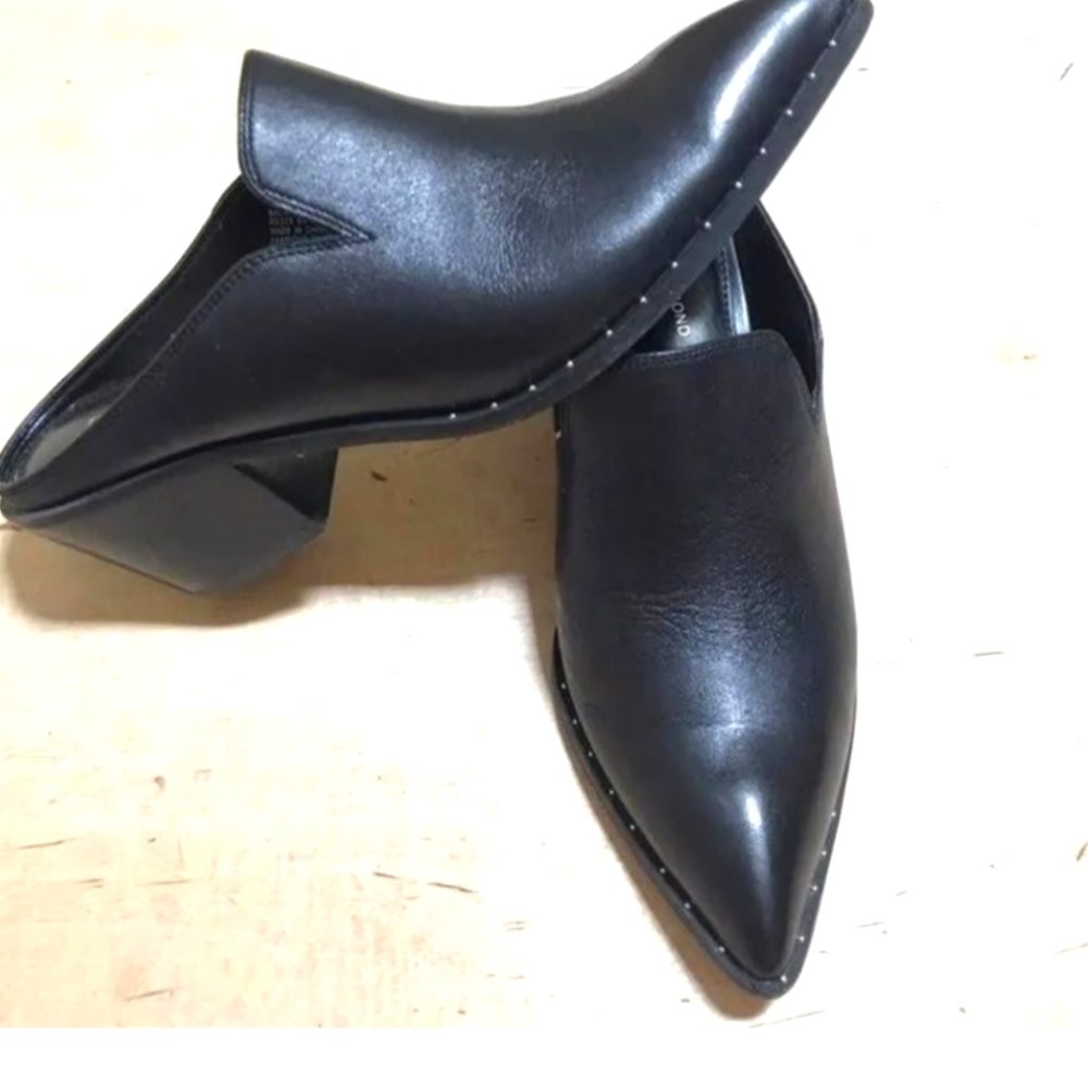 Treasure & Bond slip on